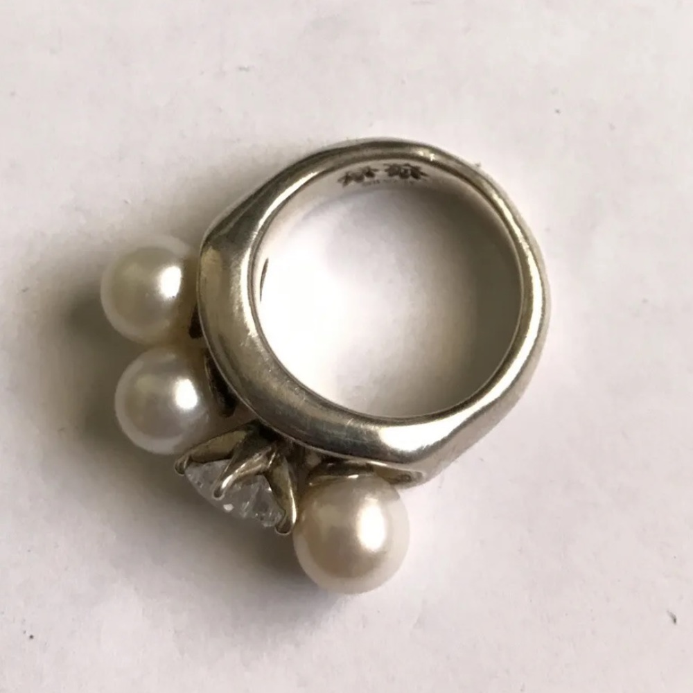 Silver pearls zirconium chunky ring from E.M. Japanese designer jewelry